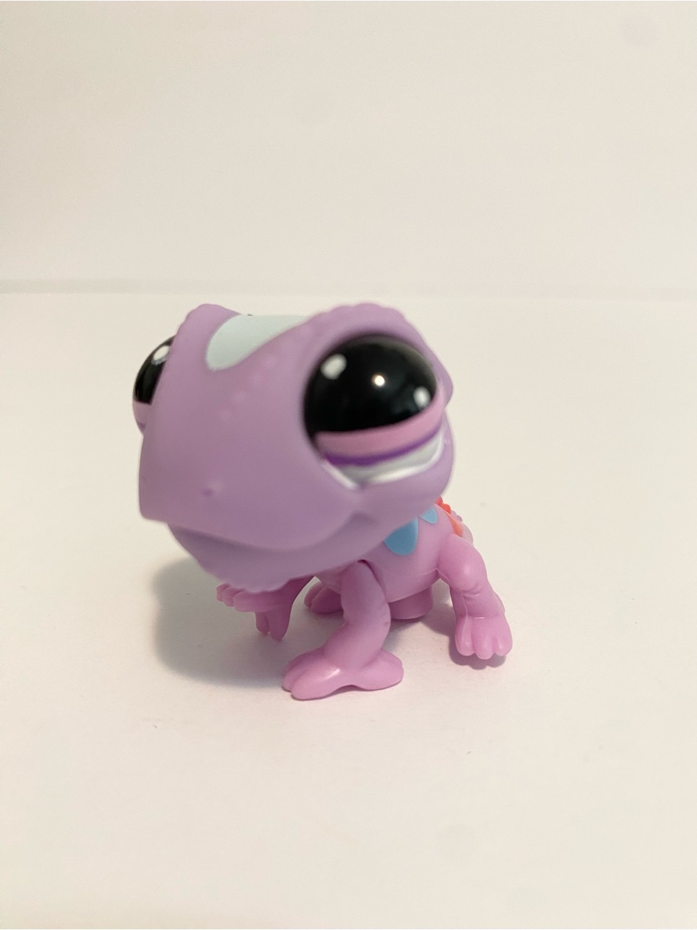 Littlest Pet Shop Authentic LPS G7 Chameleon Lizard Purple Pink Figure Toy